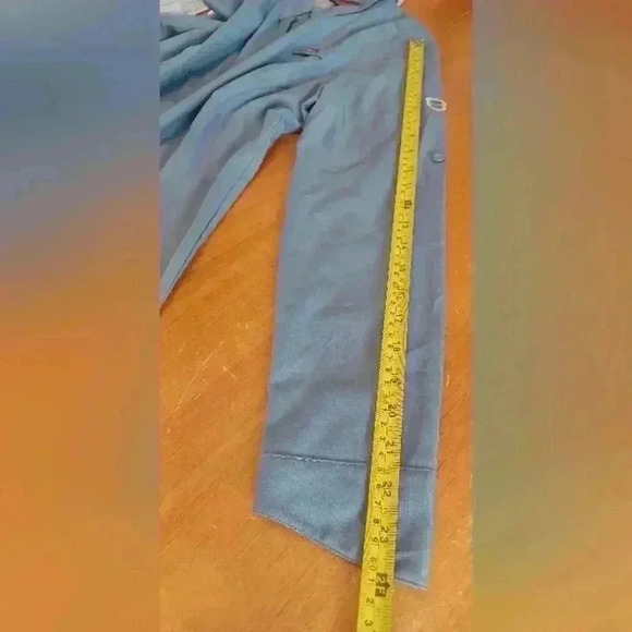 Eddie Bauer  Women's Medium UV Protection Lightweight and Breathable Blouse - Picture 11 of 12